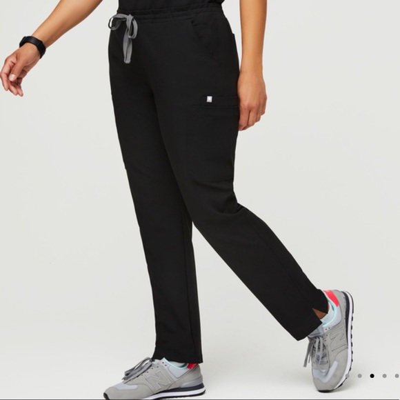 Figs yola skinny scrub pants black